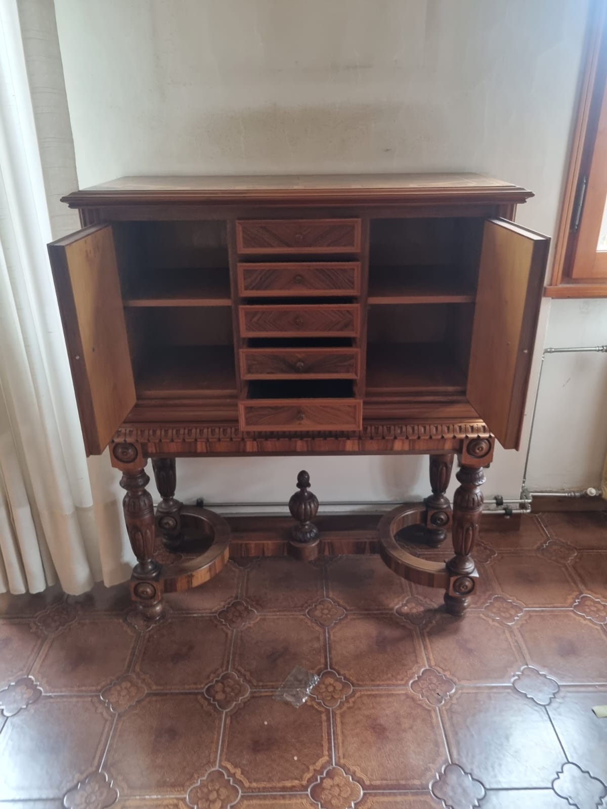 Sala da Pranzo Completa Seconda Meta' 900 in Olivo Fatta a Mano