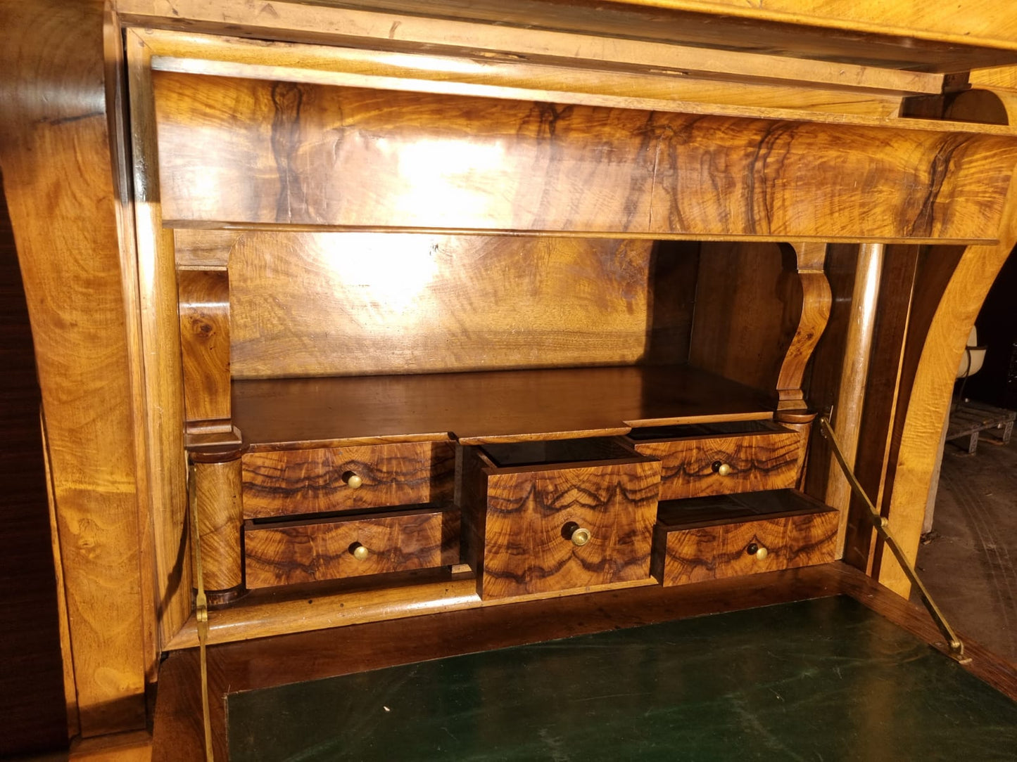Secretaire Impero Radica di Noce Meta' 800 Minimo Restauro.