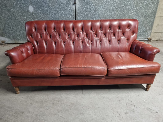 Divano in Pelle a Tre Posti stile Chester Usato
