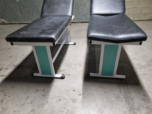 Due Lettini da Massaggio Usati Marca Favero