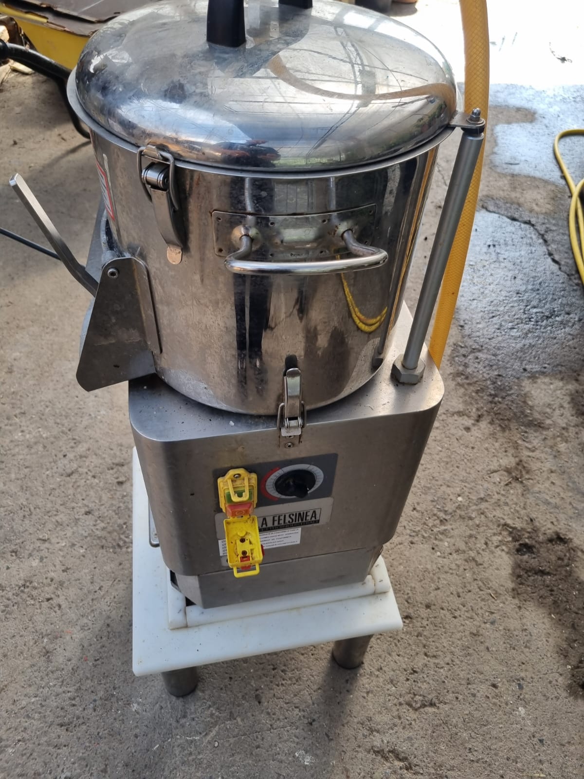 Lavacozze Professionale Usata per Pescheria e Ristoranti