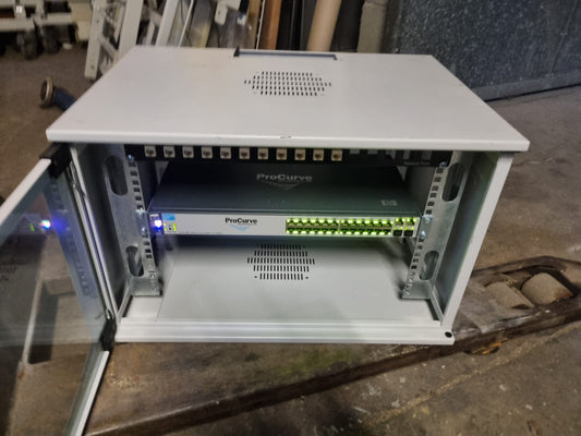 Mobile Rack Procurve Switch 2610-24 Compreso di Interretture Usato