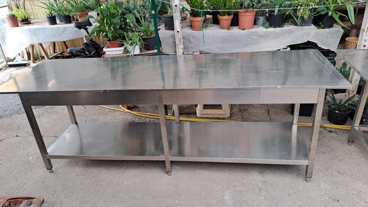 Bancone Tavolo in acciaio professionale lungo 271.5 Usato