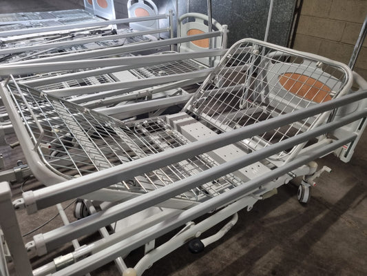 5 Letti Ortopedici Manuale a tre snodi Usati