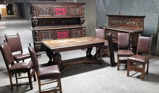 Bellissima Sala Da Pranzo Rinascimento Rinascimentale Inizii 900 Presenta Tarli