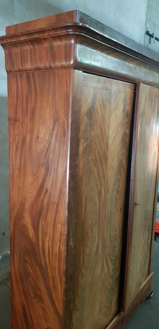 Bellissimo Armadio Luigi Filippo In Noce Anni 1850