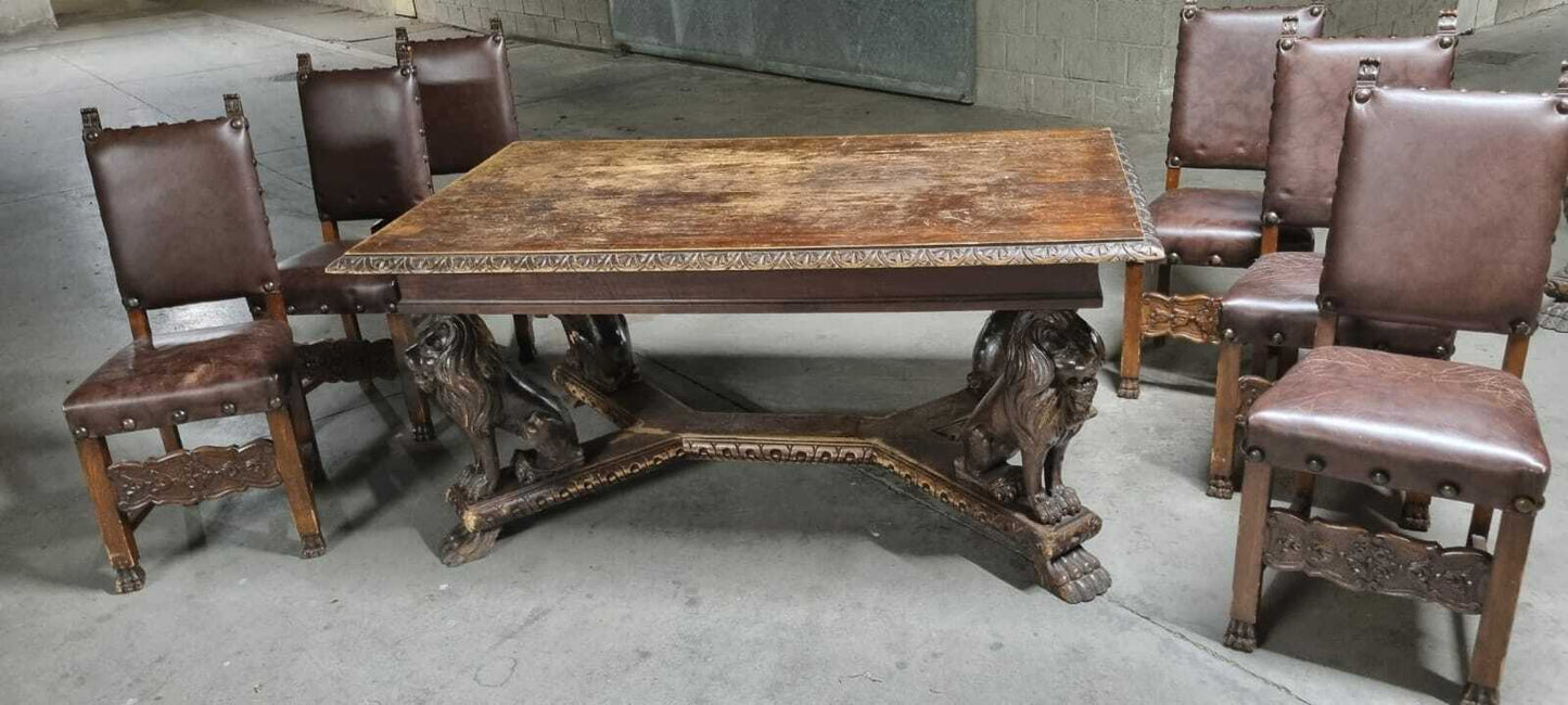 Bellissima Sala Da Pranzo Rinascimento Rinascimentale Inizii 900 Presenta Tarli