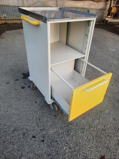 Carrello Porta Farmaci Usato