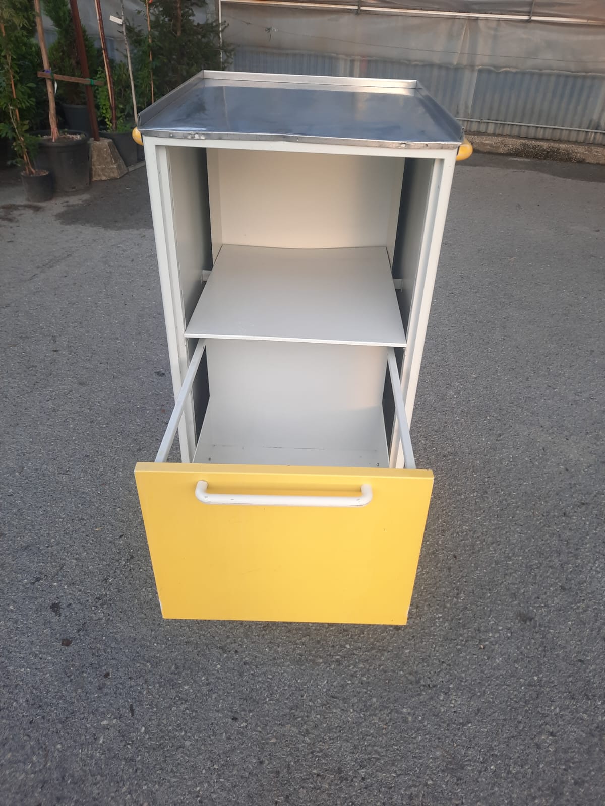 Carrello Porta Farmaci Usato