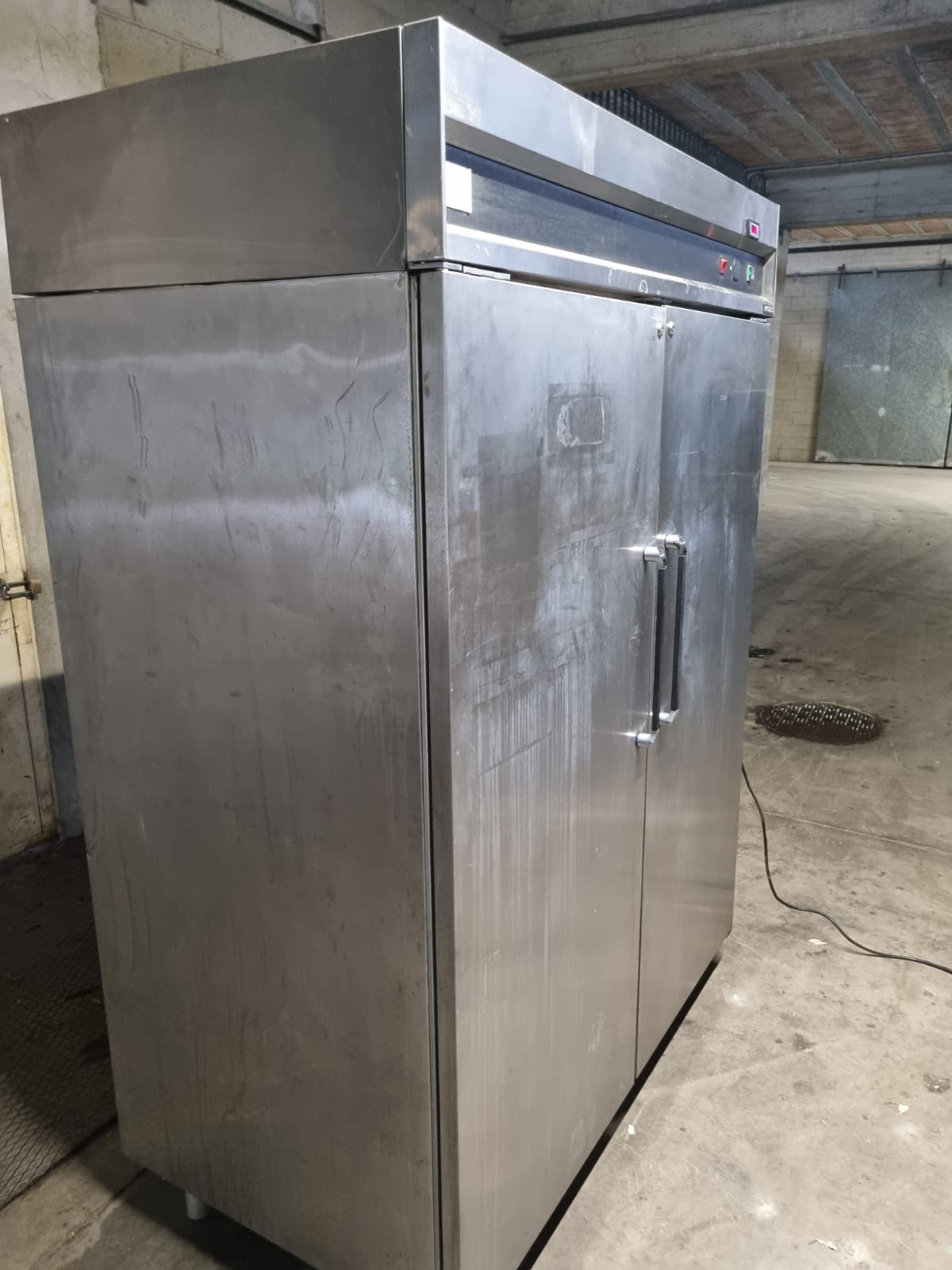 Frigo Positivo in Acciaio a Due Porte Professionale Usato