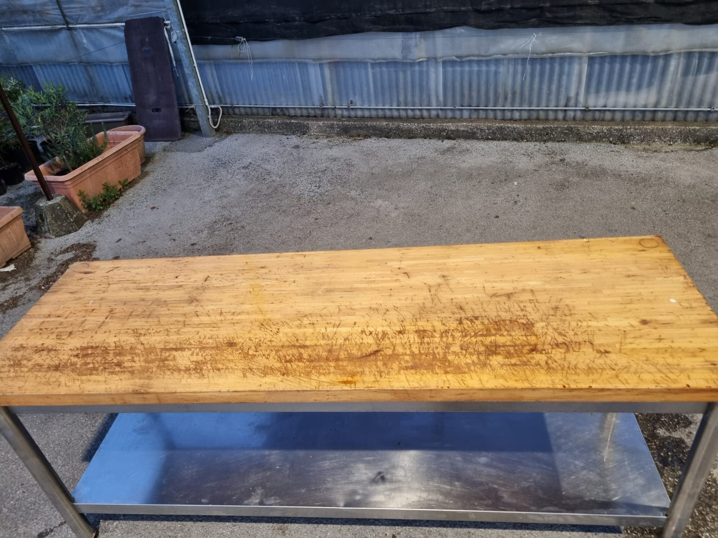 Bancone Tavolo in Acciaio con piano in Legno Usato Lungo 220cm