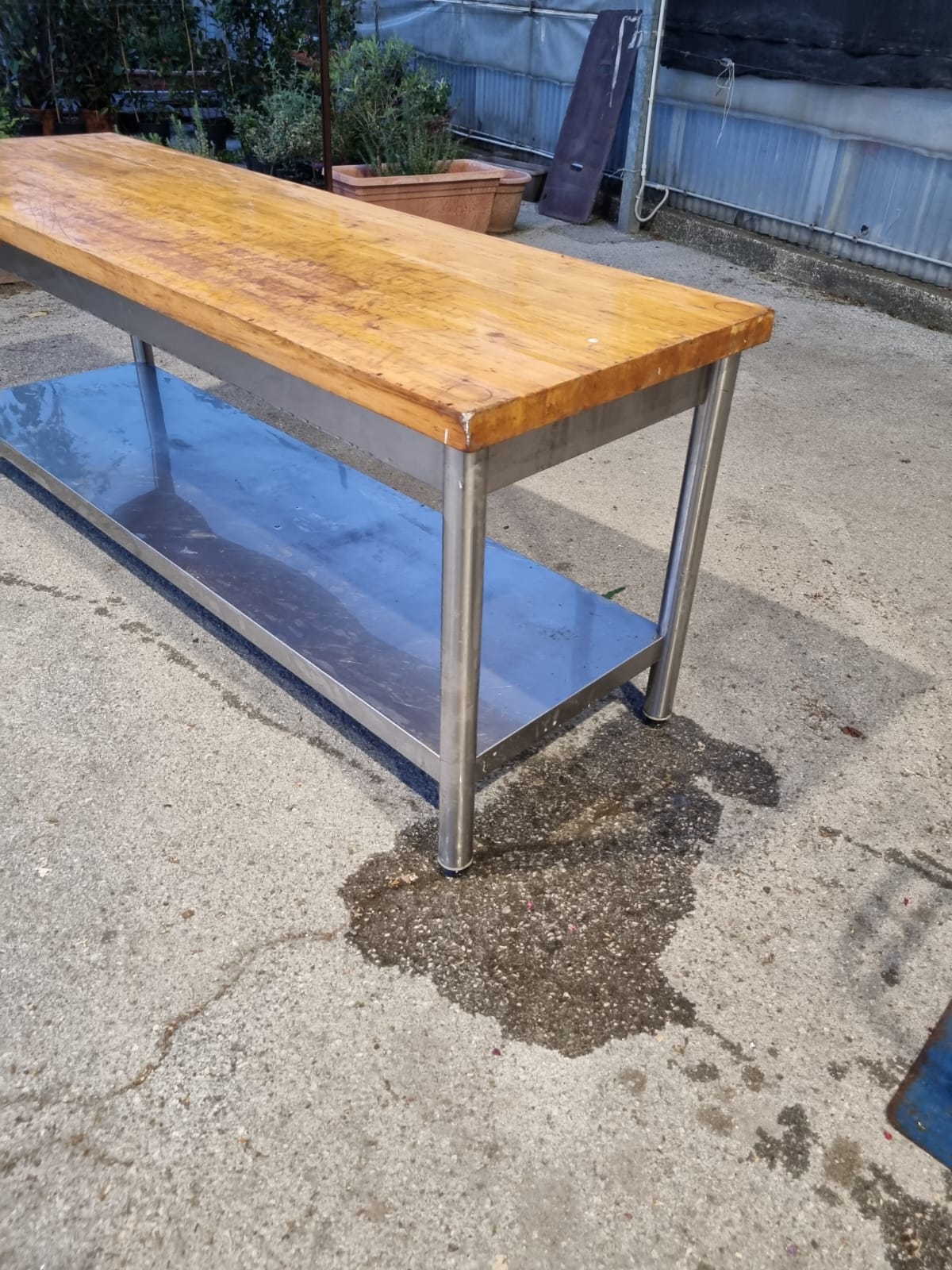 Bancone Tavolo in Acciaio con piano in Legno Usato Lungo 220cm