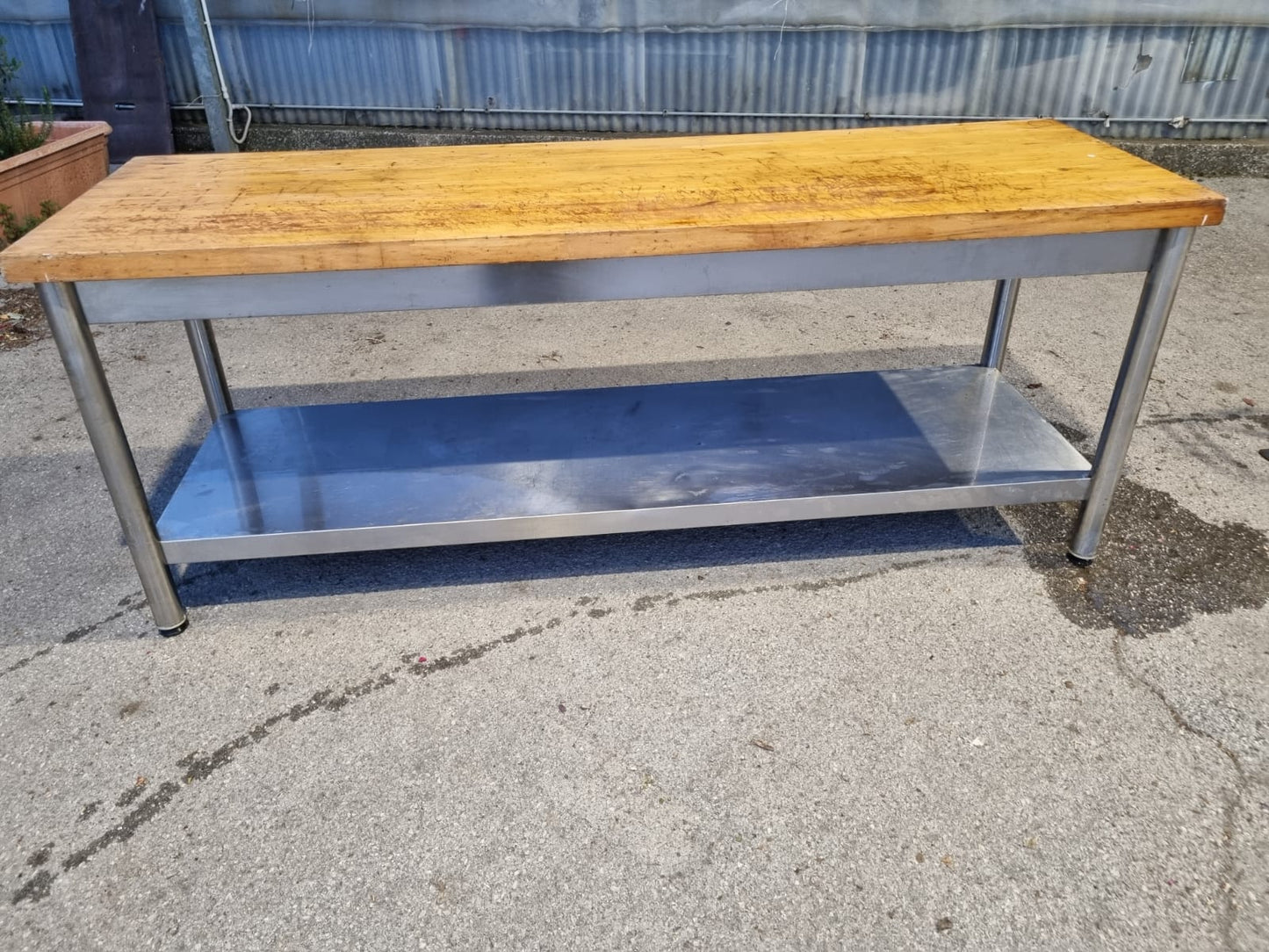 Bancone Tavolo in Acciaio con piano in Legno Usato Lungo 220cm