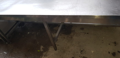 Grande Bancone Tavolo in Acciaio. Piano pezzo unico 240*130 . Usato