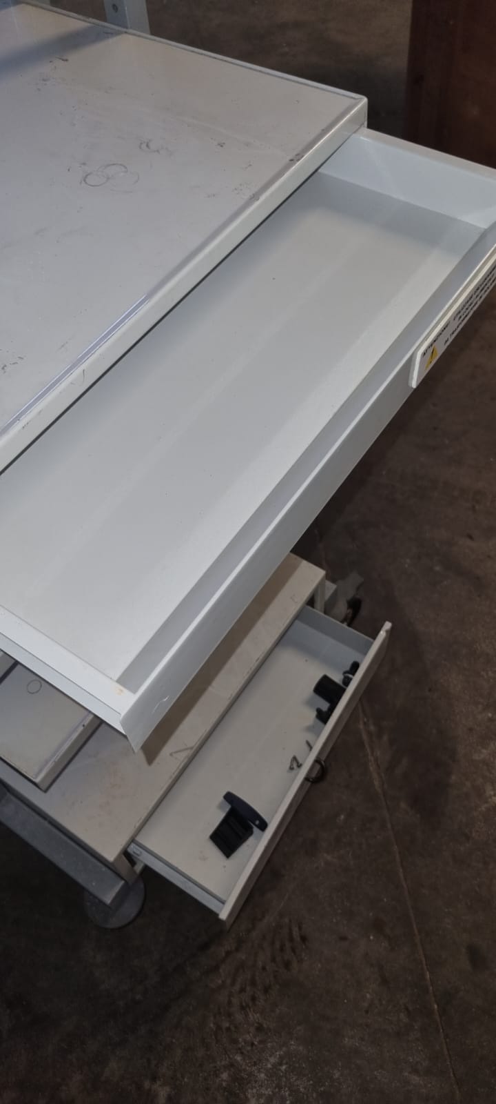 Carrello Porta Strumenti con ruote Usato