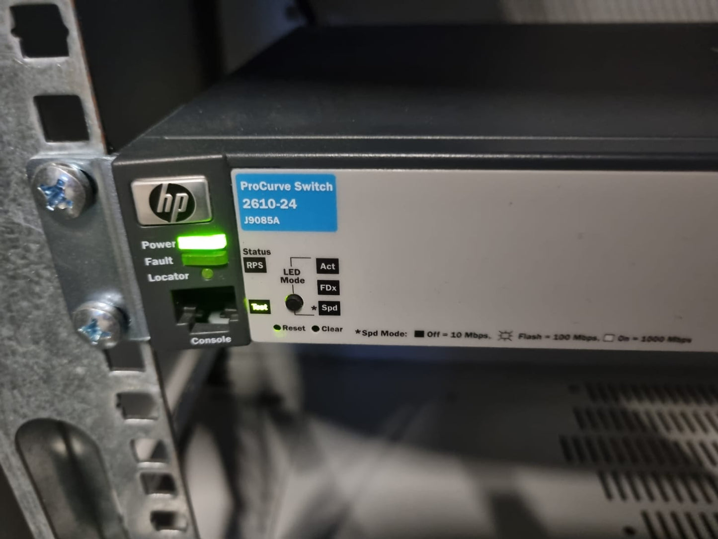 Mobile Rack Procurve Switch 2610-24 Compreso di Interretture Usato