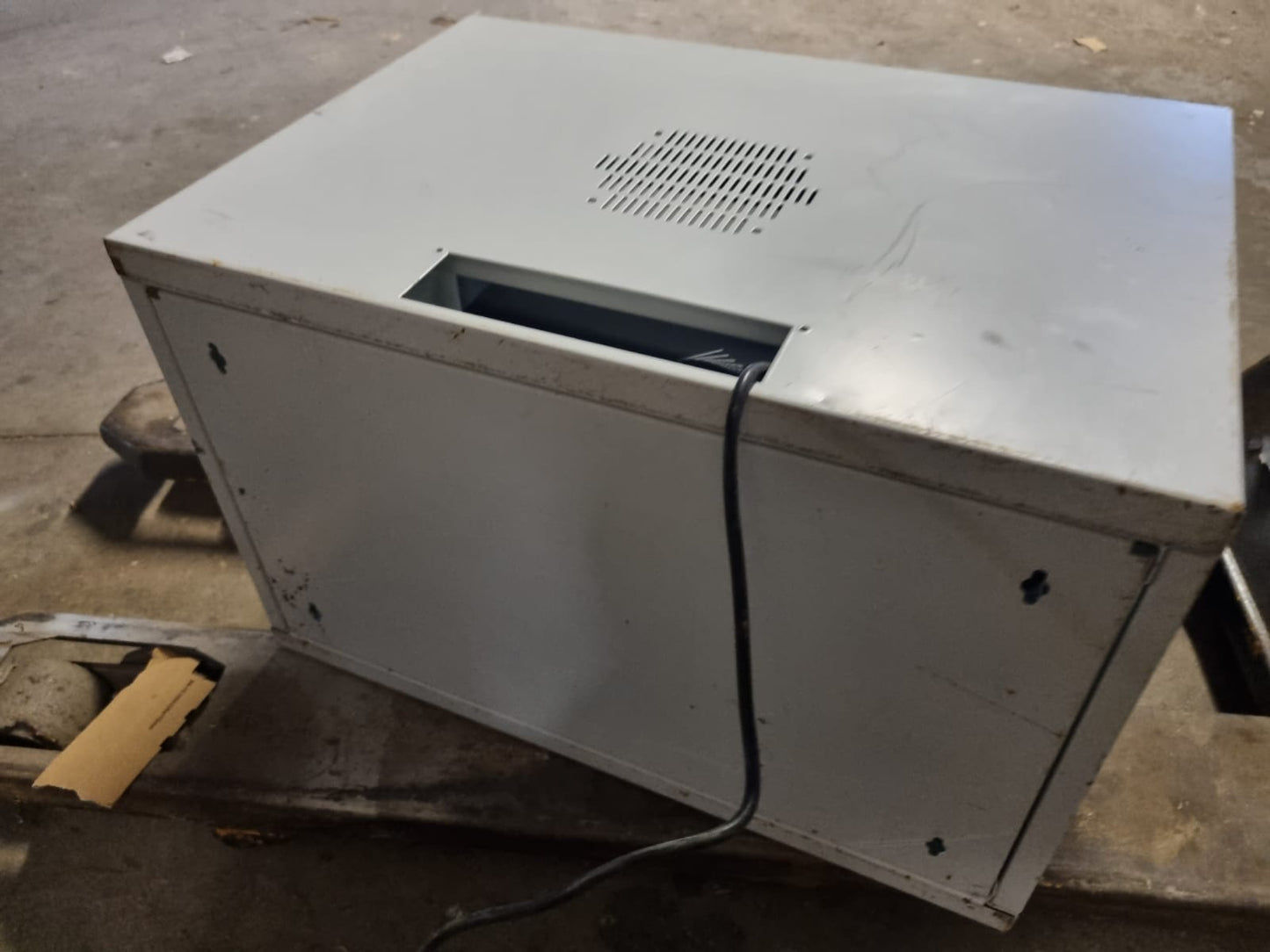 Mobile Rack Procurve Switch 2610-24 Compreso di Interretture Usato