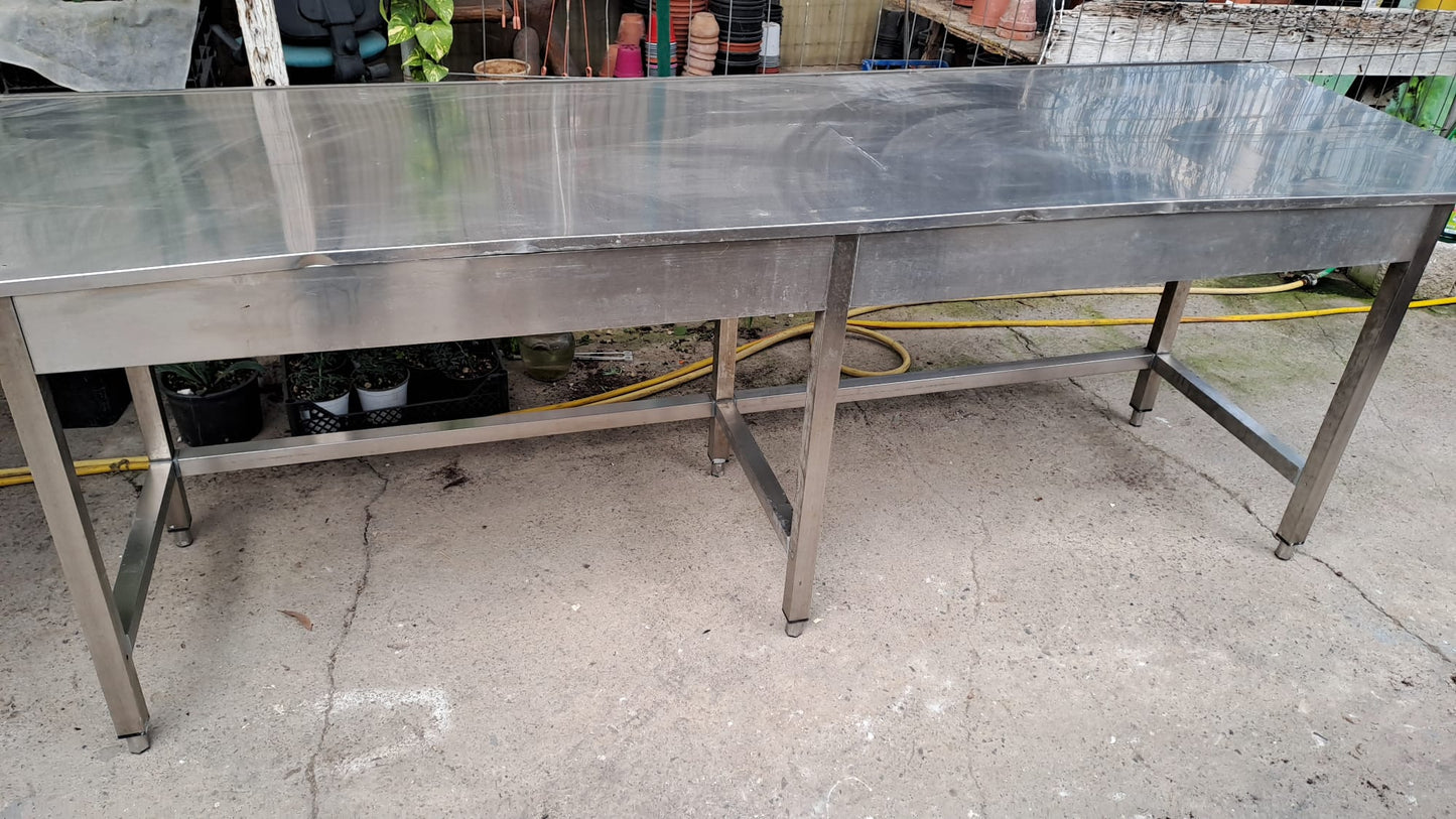 Bancone Tavolo in acciaio professionale lungo 271.5 Usato