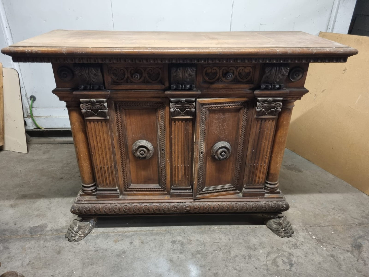 Coppia di Credenza Rinascimento Rinascimentale Inizii 900 da Restaurare
