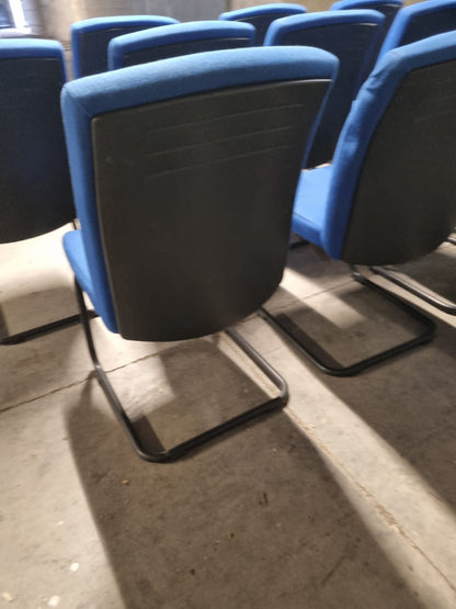 16 Sedie Poltrone sala da Riunione sala attesa usate