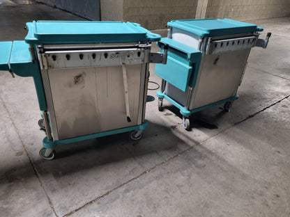 Due Carrelli Porta Farmaci Usati ma in Ottime condizioni