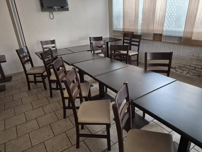 Stock 75 sedie e 33 tavoli usati