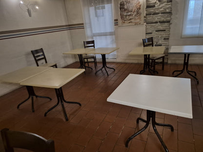Stock 75 sedie e 33 tavoli usati
