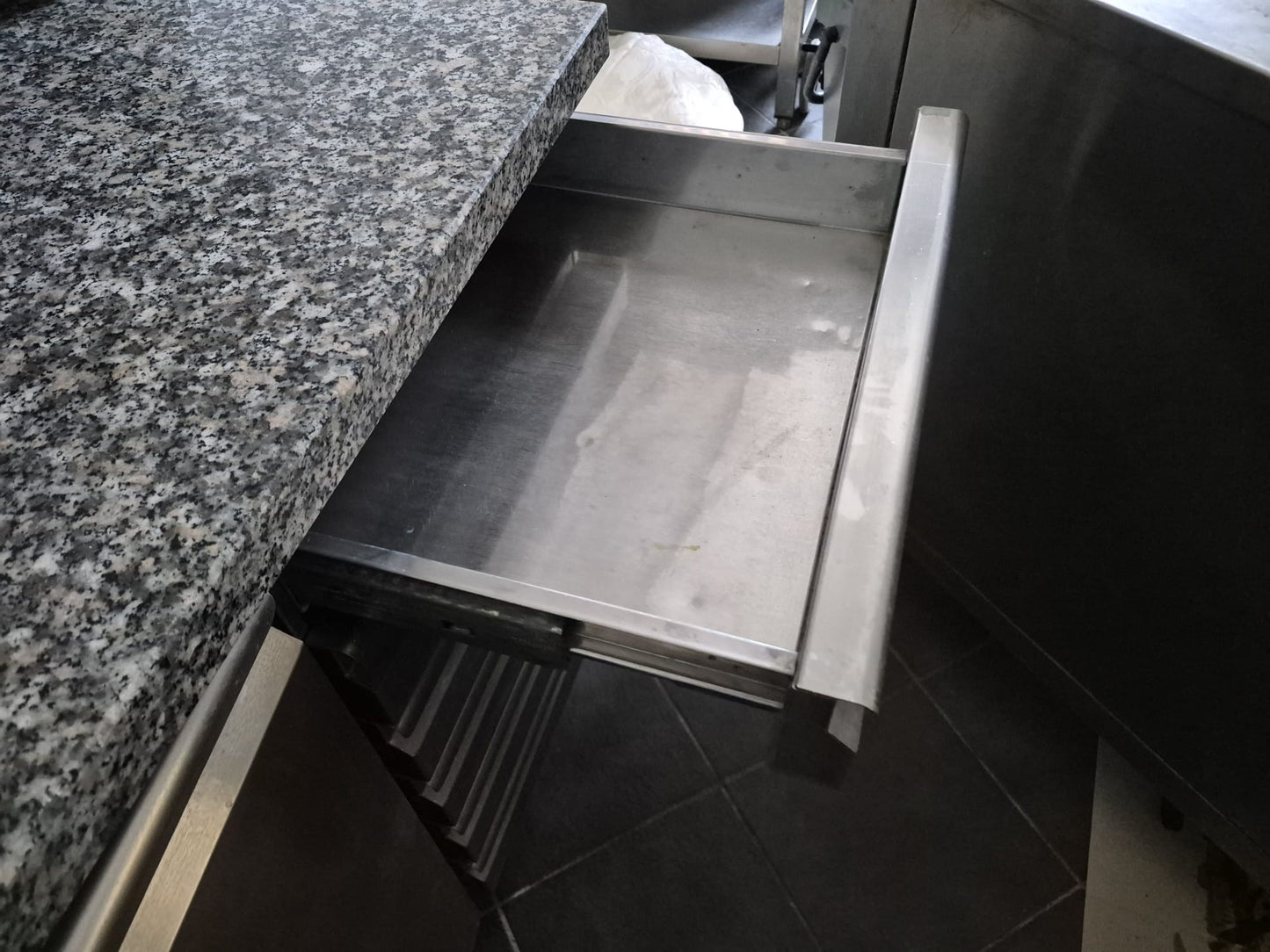 Banco Frigo per Pizzeria Refrigerato con vetrina usato