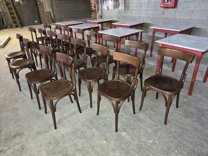 Stock Ristorante 7 Tavoli con piano in marmo e 19 sedie usate