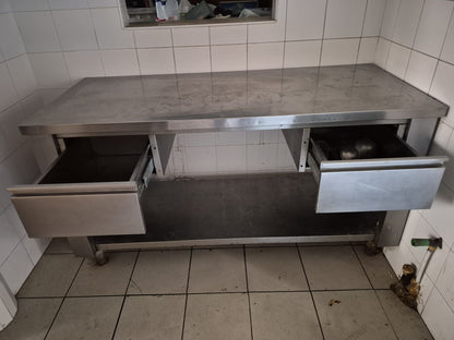 Bancone  Tavolo  Professionale in Acciaio con due cassetti usato
