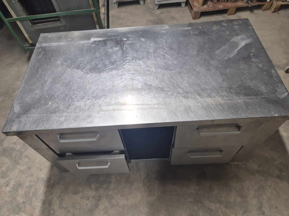 Bancone in Acciaio Professionale con cassetti 130*70 Usato
