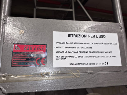 Scala a Palchetto o Castello come nuova usata per sola esposizione