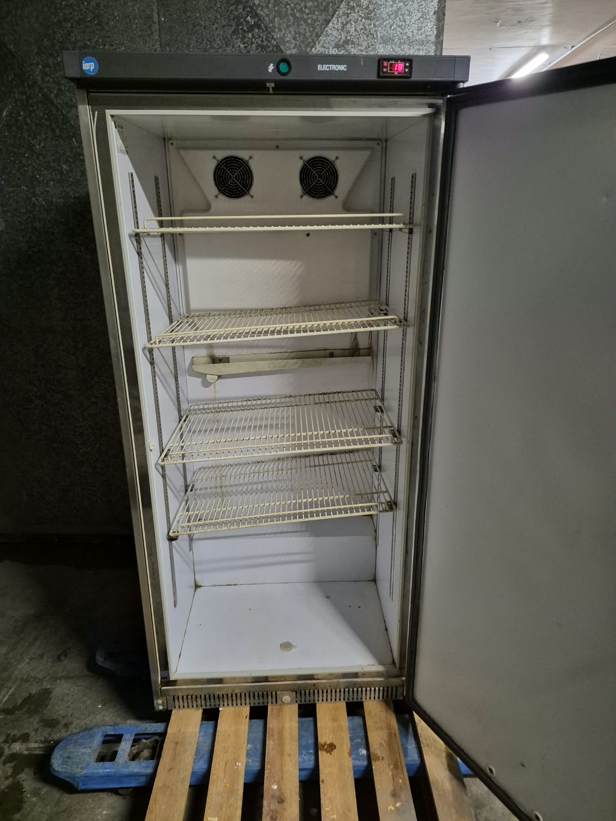 Frigorifero in Acciaio Professionale Usato