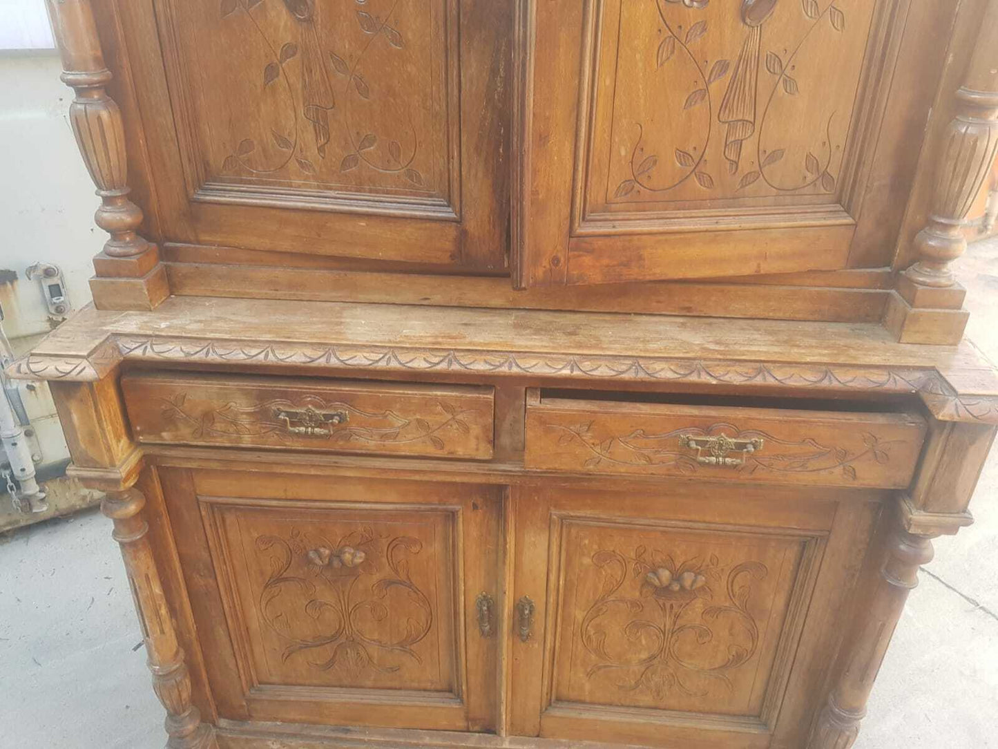 Bellissima  Credenza Doppio Corpo Fine 800 Da Restaurare