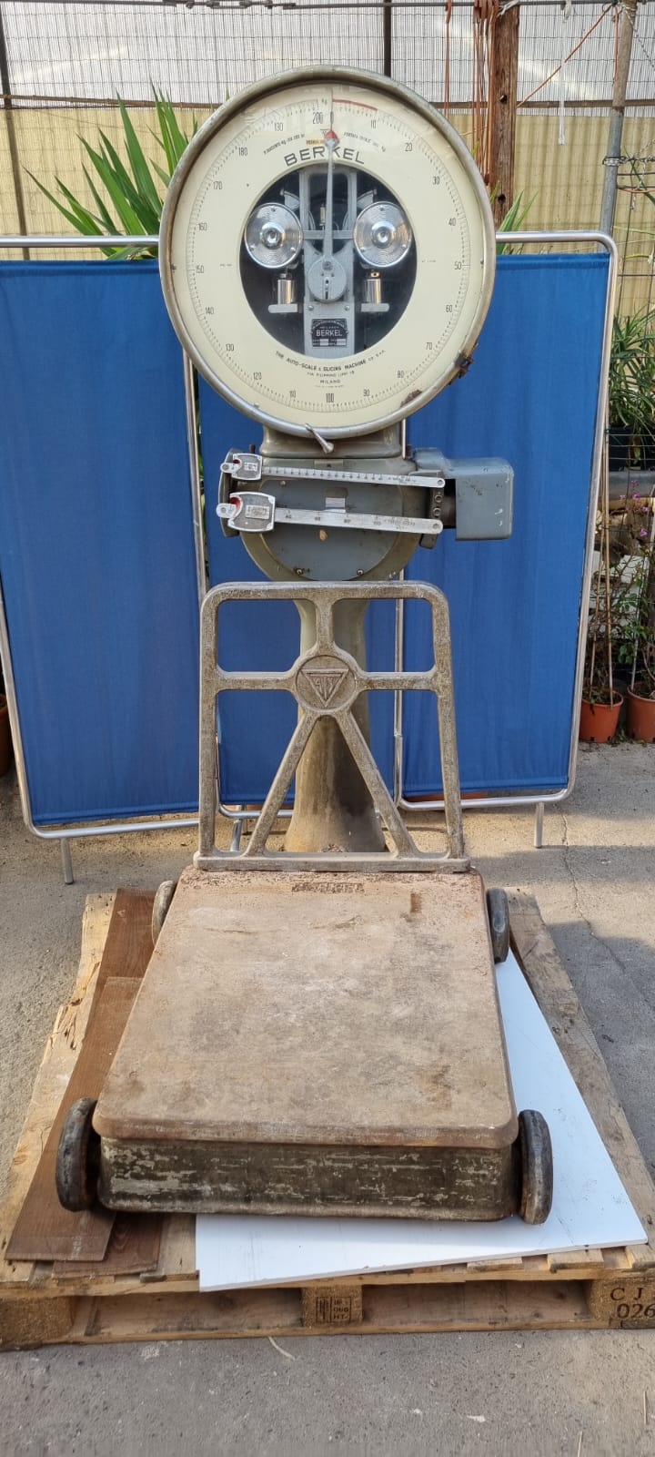 Bilanca Antica Inizii 900 Berkel Portata massima 320kg